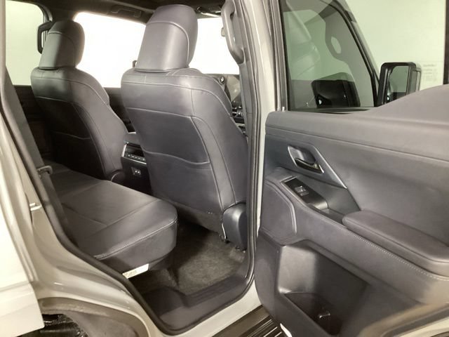 Used 2024 Lexus GX 550 w/ Cold Area Package AWD/4WD image 24