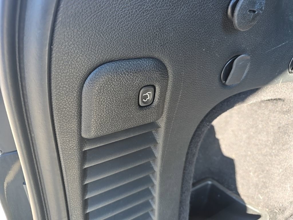Used 2019 Jeep Grand Cherokee Altitude AWD/4WD image 6