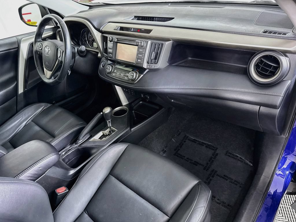 Used 2014 Toyota RAV4 Limited AWD/4WD image 31