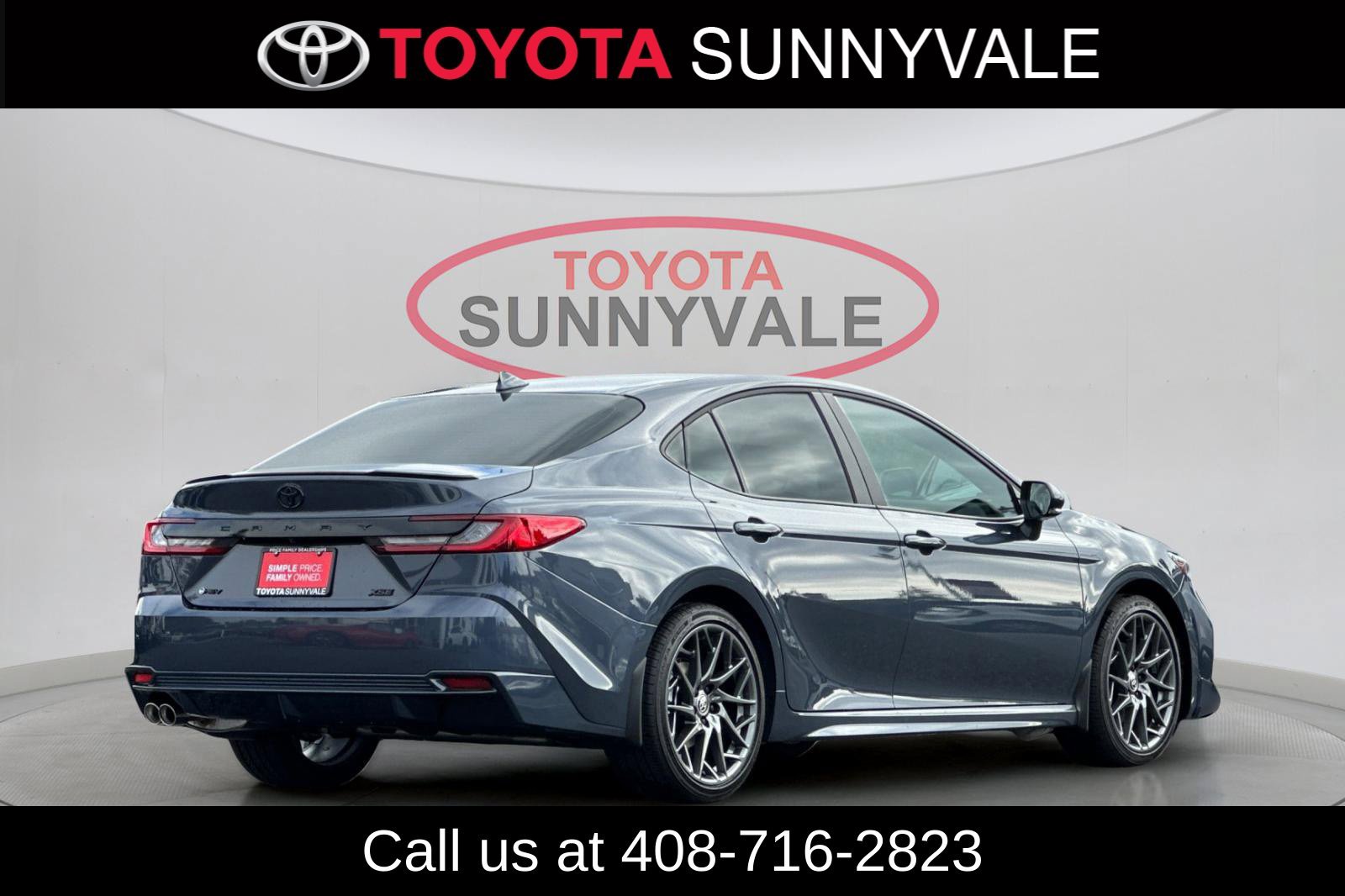 Used 2026 Toyota Camry XSE FWD image 3