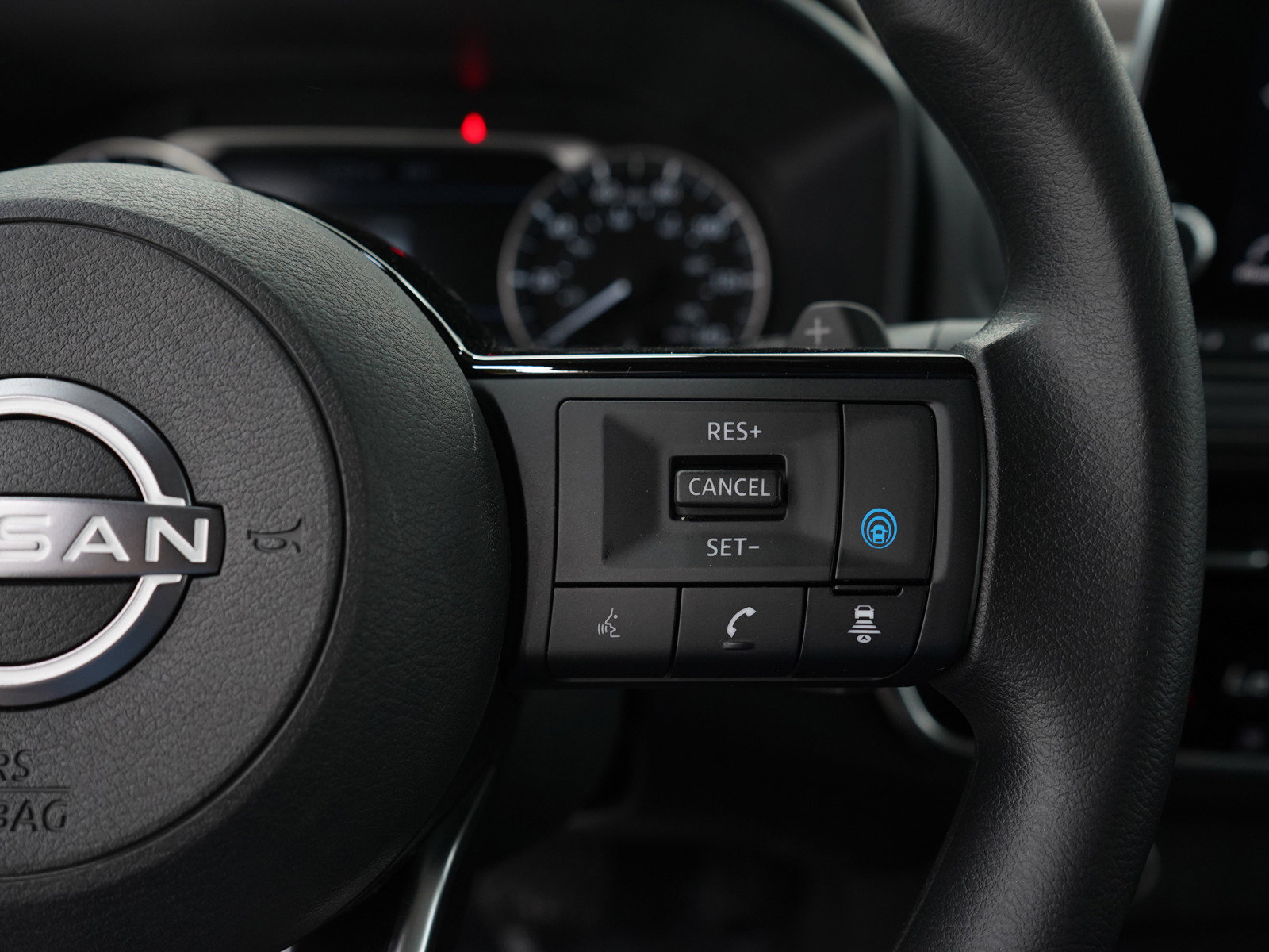 Used 2022 Nissan Rogue SV image 26