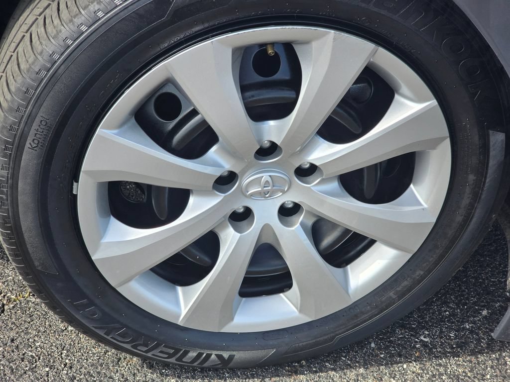 Certified 2025 Toyota Corolla LE FWD image 7