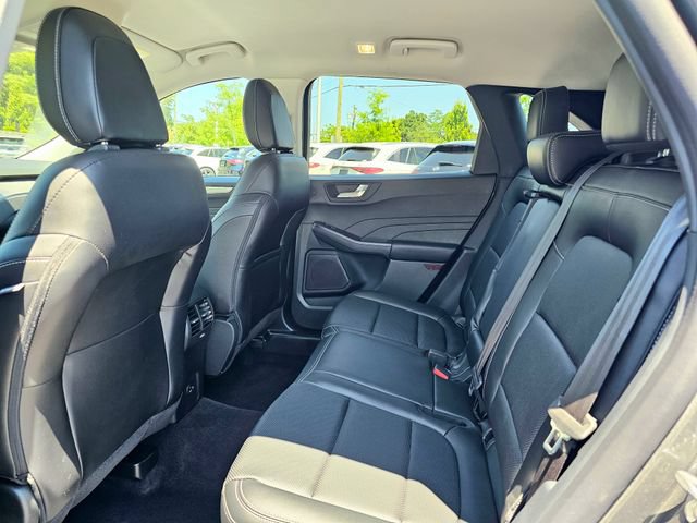 Used 2022 Ford Escape SEL w/ Technology Package AWD/4WD image 29