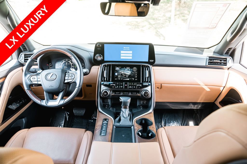Used 2023 Lexus LX 600 4WD w/ Accessory Package (Z1) image 12