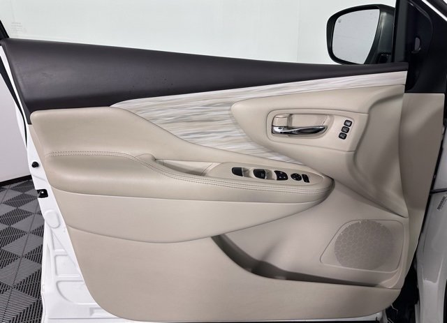 Used 2018 Nissan Murano Platinum image 14