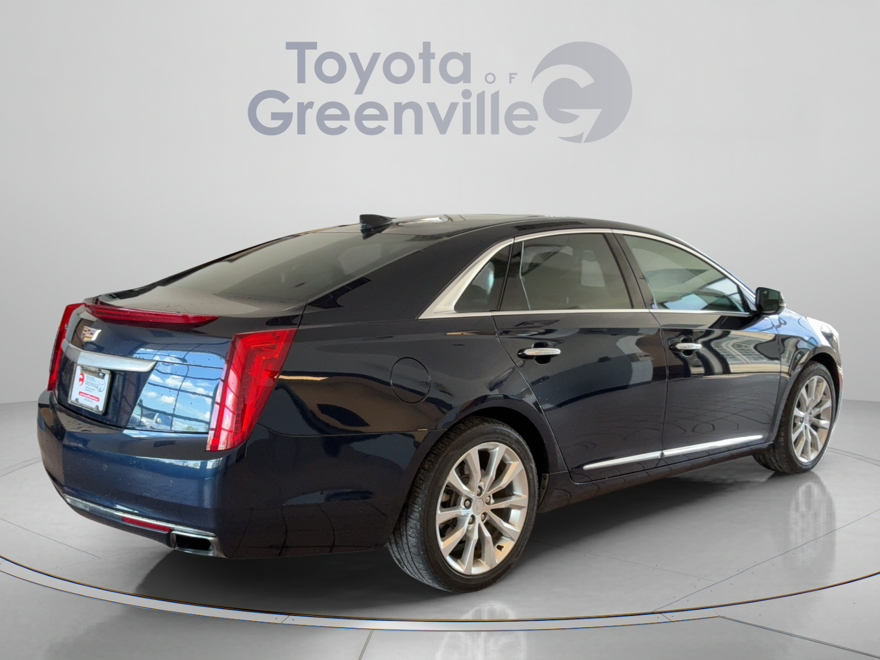 Used 2017 Cadillac XTS Luxury w/ Driver Awareness Package FWD image 6