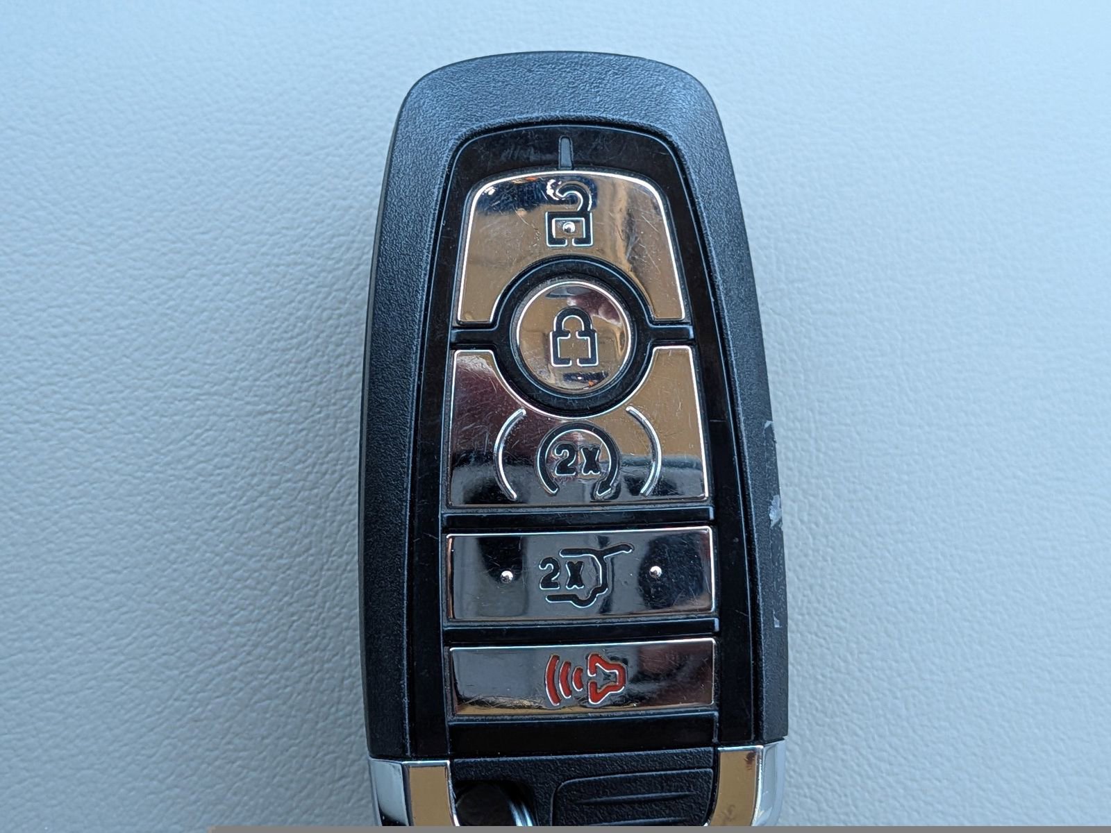 Certified 2025 Lincoln Corsair FWD w/ Equipment Group 101A image 33