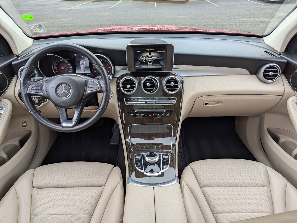 Used 2018 Mercedes-Benz GLC 300 4MATIC image 26