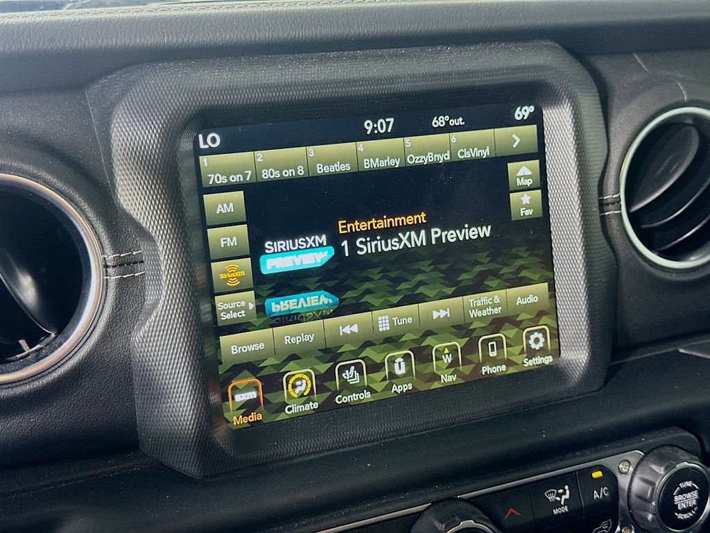 Used 2023 Jeep Wrangler Unlimited Sahara w/ Cold Weather Group image 30