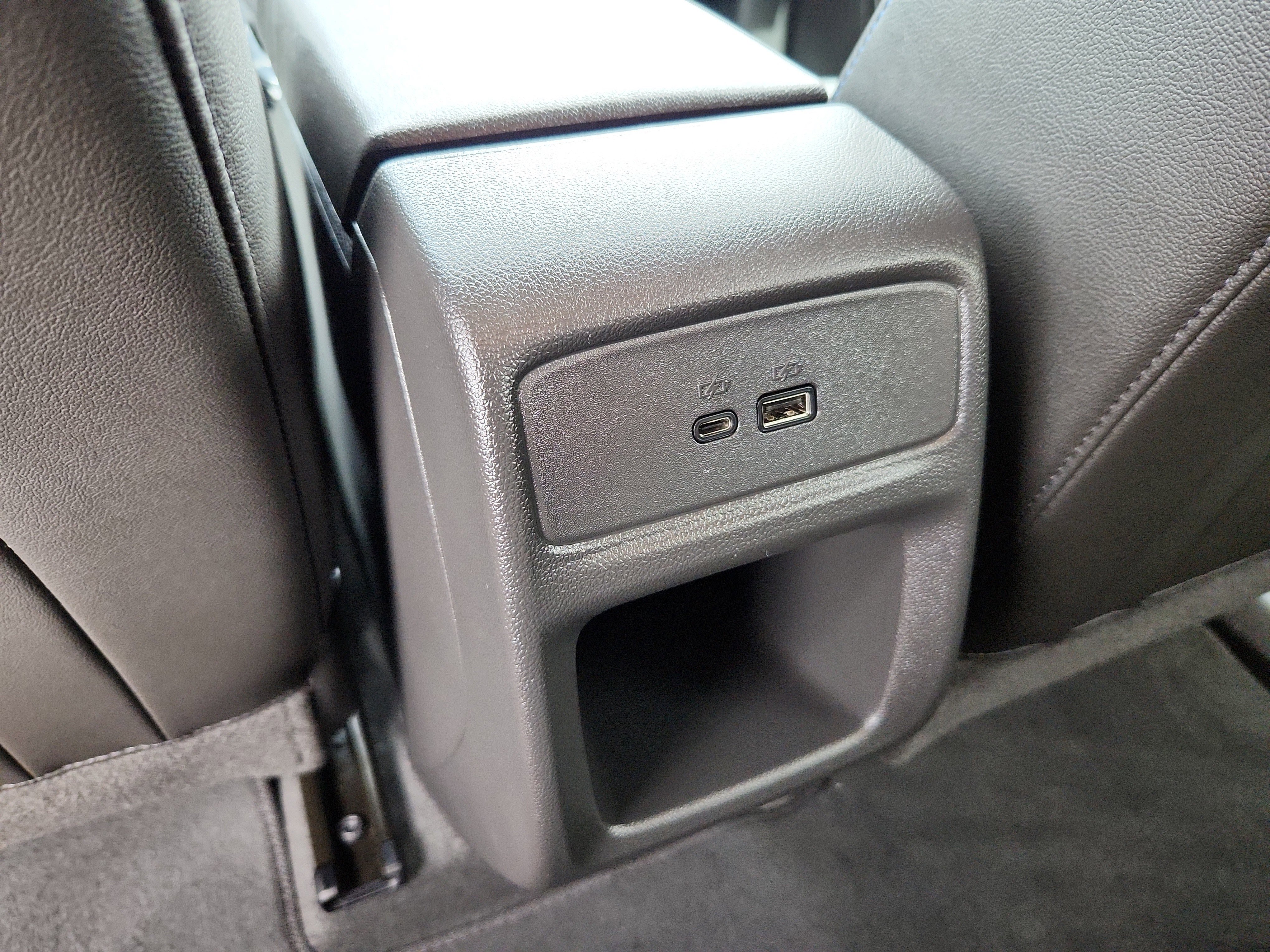 Certified 2025 Chevrolet Trax LT w/ Driver Confidence Package FWD image 10