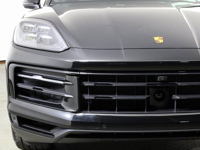 New 2025 Porsche Cayenne S AWD/4WD image 11