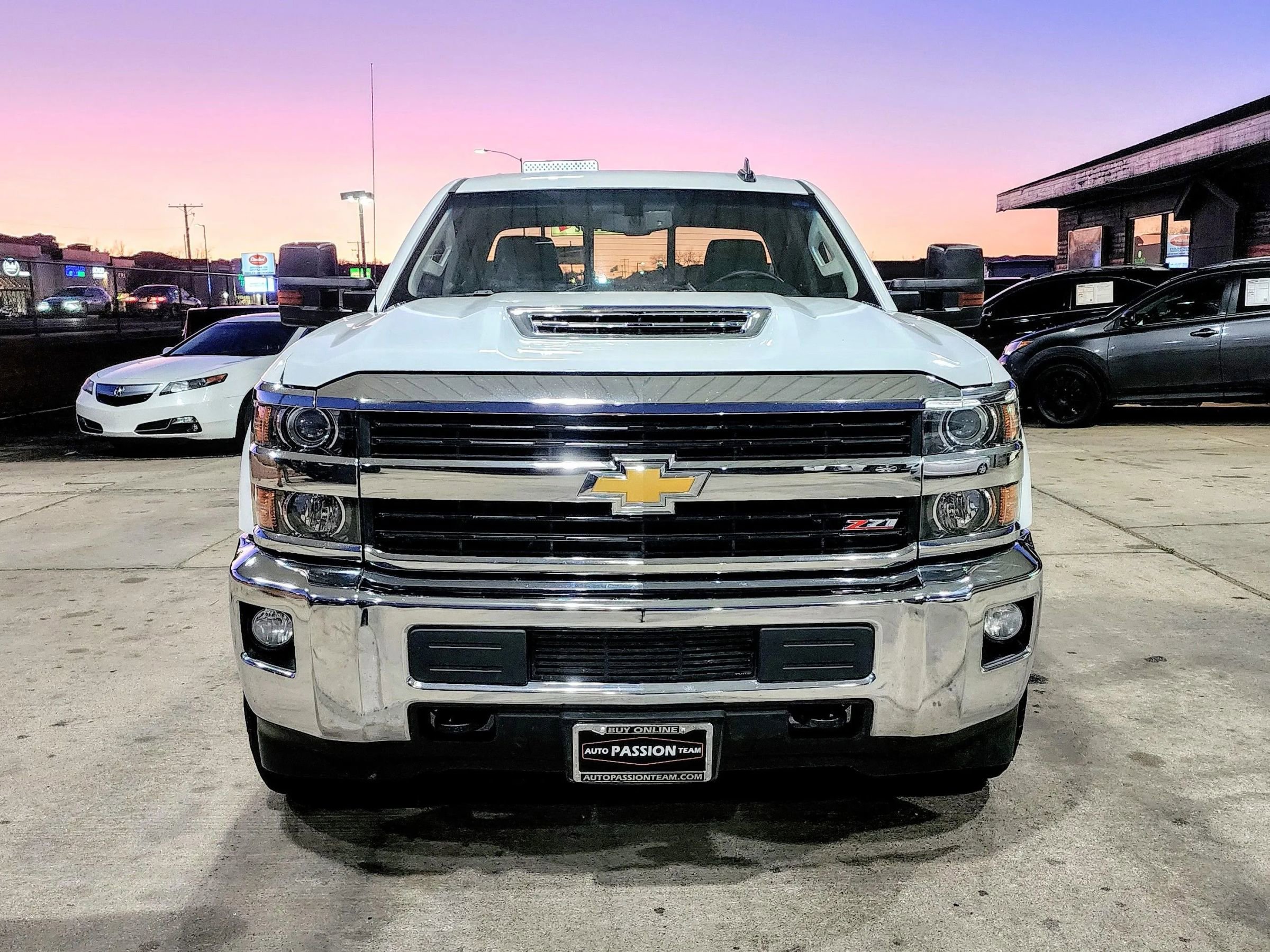 Used 2017 Chevrolet Silverado 3500 LT image 8