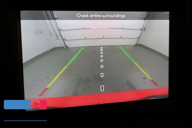 Used 2020 Jeep Renegade Latitude w/ Cold Weather Group FWD image 24