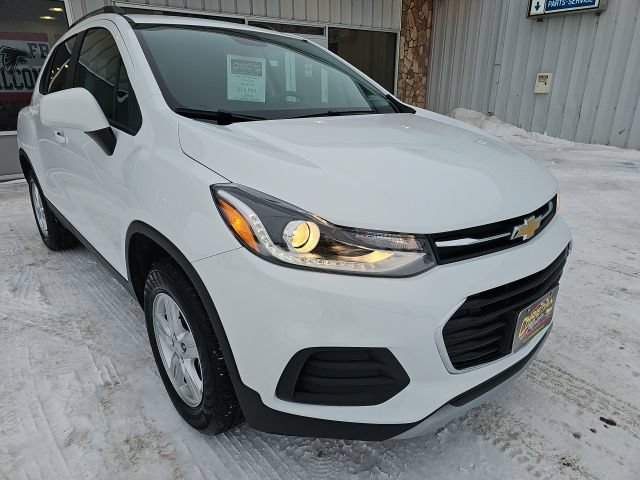 Certified 2022 Chevrolet Trax LT w/ LT Convenience Package image 7