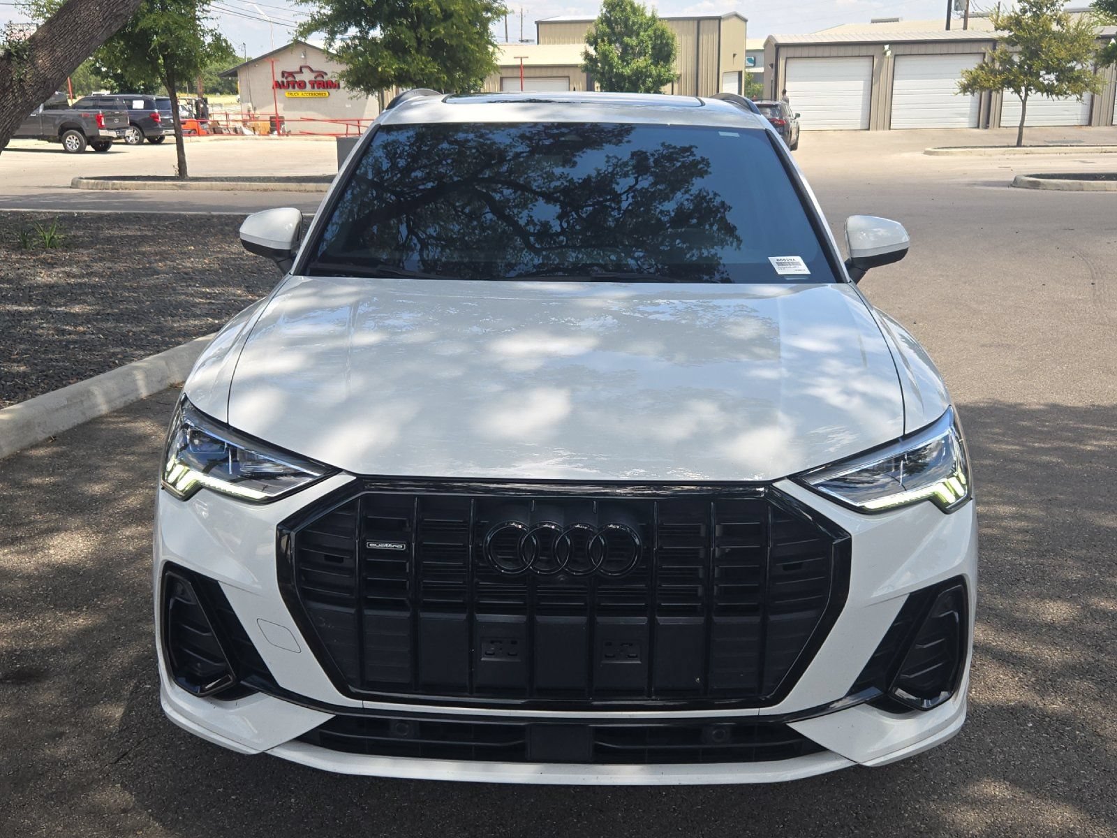 Used 2024 Audi Q3 2.0T Premium Plus w/ Premium Plus Package AWD/4WD image 8