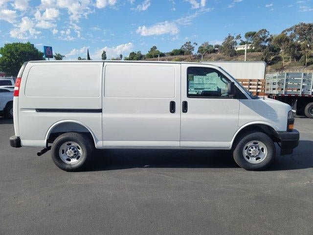 New 2026 Chevrolet Express 2500 Extended w/ Driver Convenience Package RWD image 9