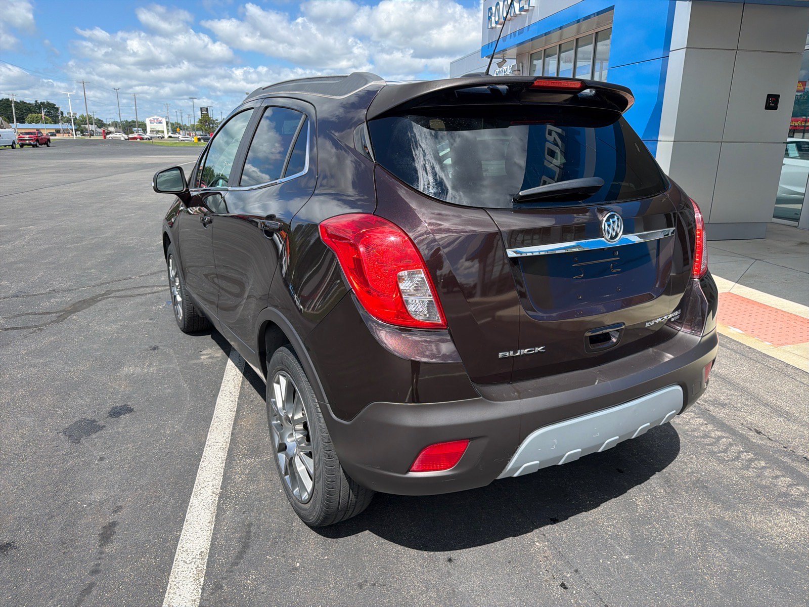 Used 2016 Buick Encore Sport Touring AWD/4WD image 2
