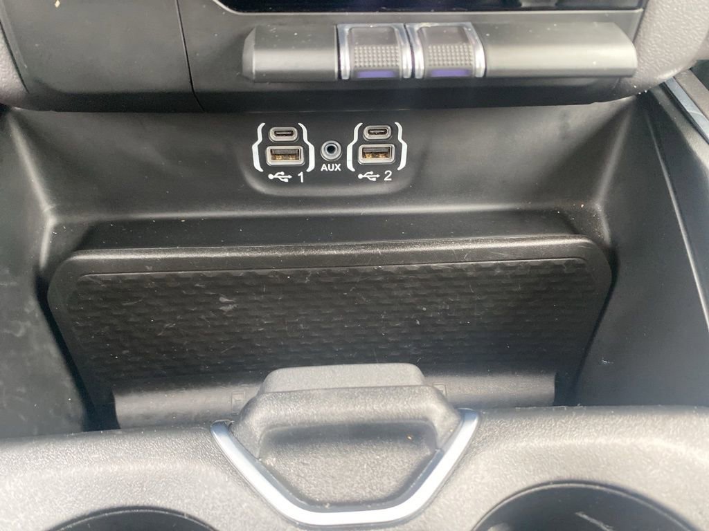 Used 2024 RAM 1500 Laramie image 31
