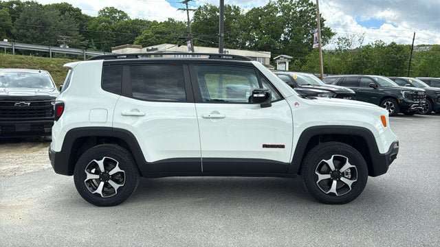 Certified 2022 Jeep Renegade Trailhawk AWD/4WD image 5