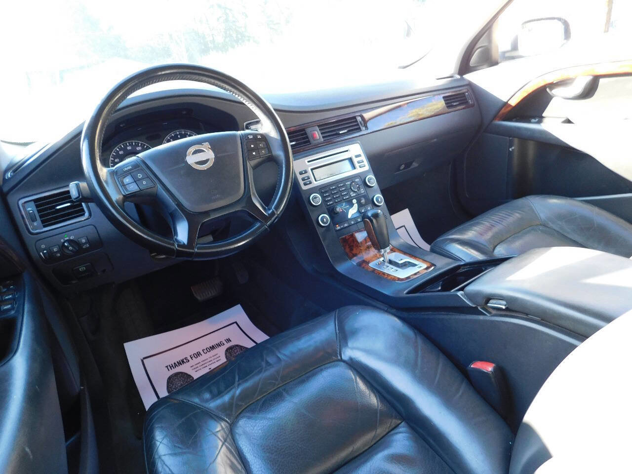 Used 2010 Volvo V70 image 16