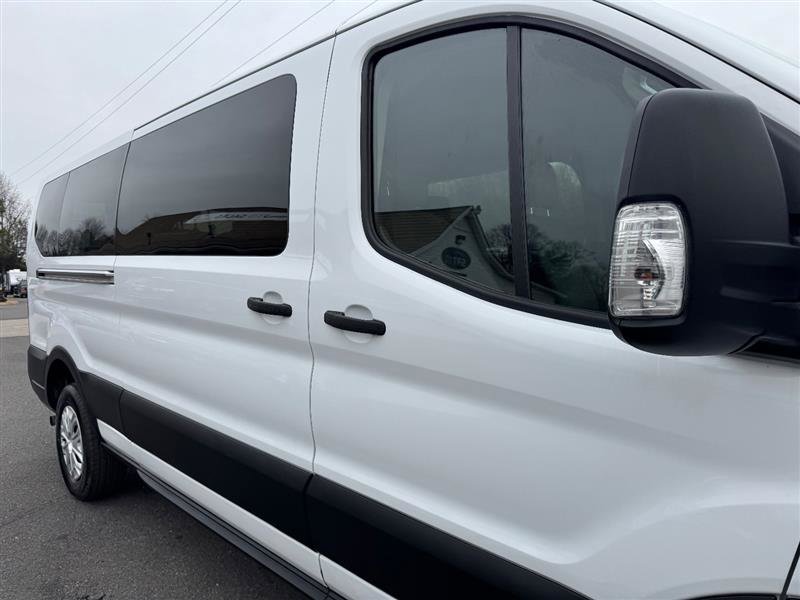 Used 2023 Ford Transit 350 XLT image 22