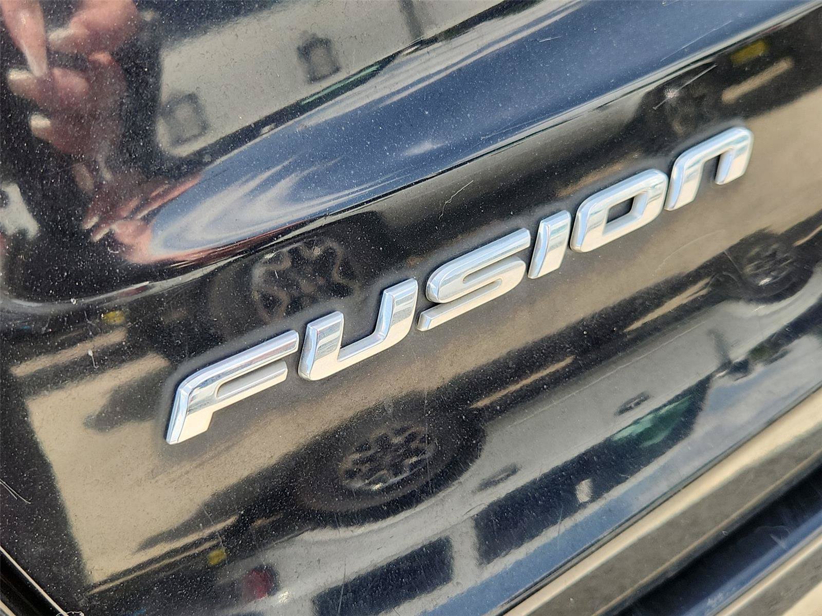 Used 2019 Ford Fusion SEL FWD image 30