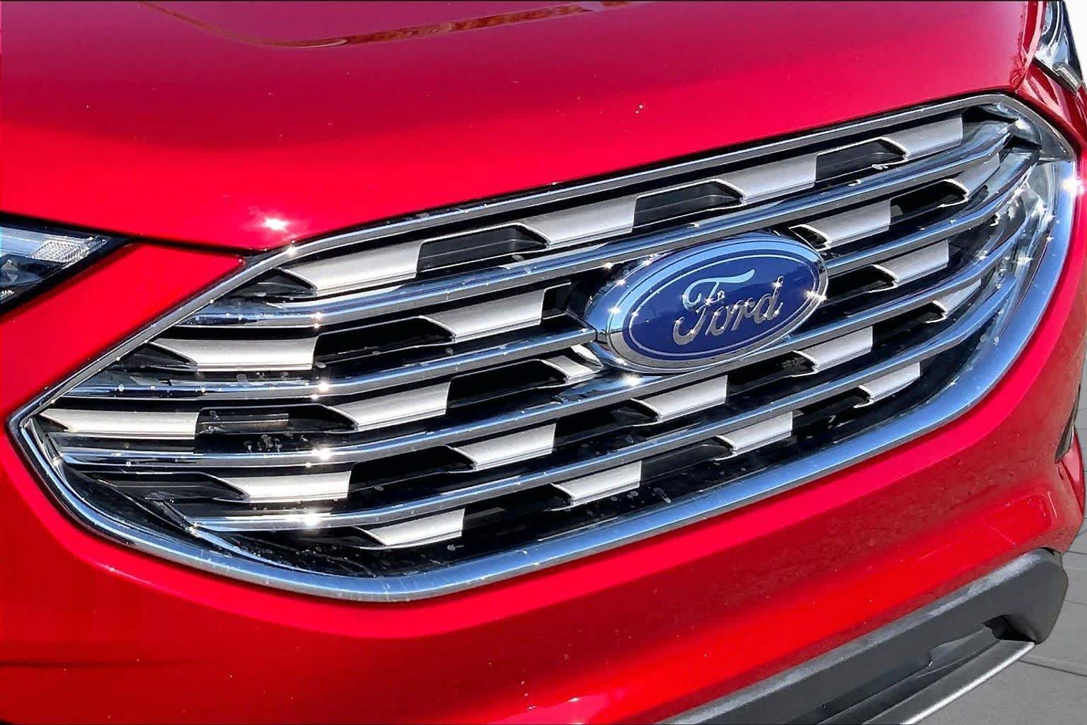 Used 2020 Ford Edge SEL w/ Convenience Package AWD/4WD image 29