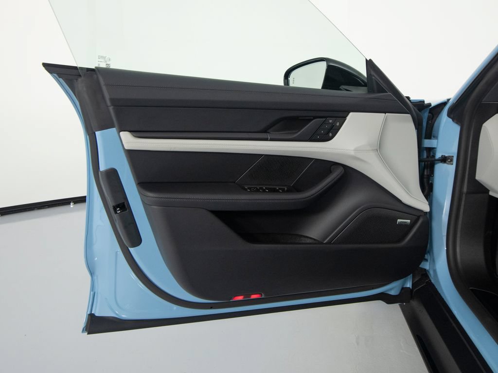 New 2026 Porsche Taycan AWD/4WD image 18