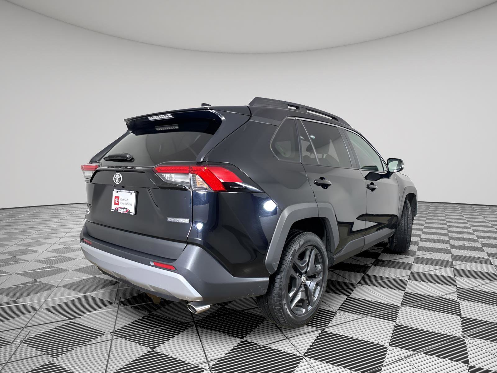 Used 2024 Toyota RAV4 Adventure image 15