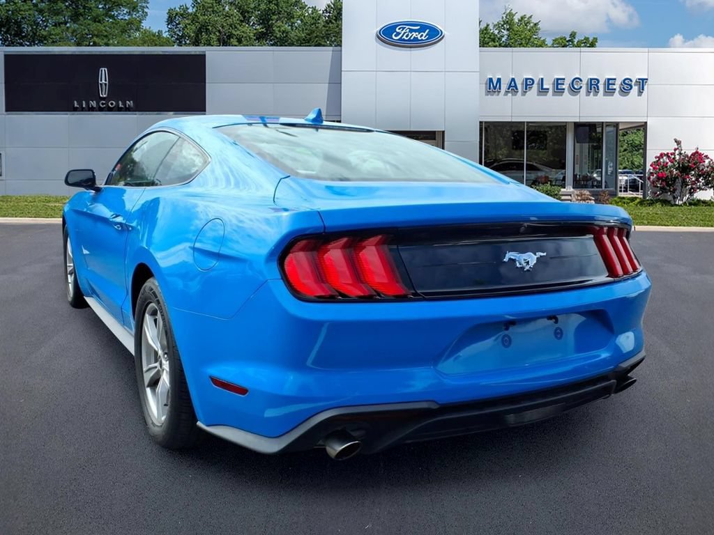 Used 2022 Ford Mustang Coupe RWD image 3