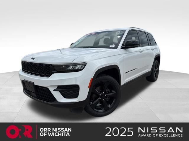 Used 2023 Jeep Grand Cherokee Altitude