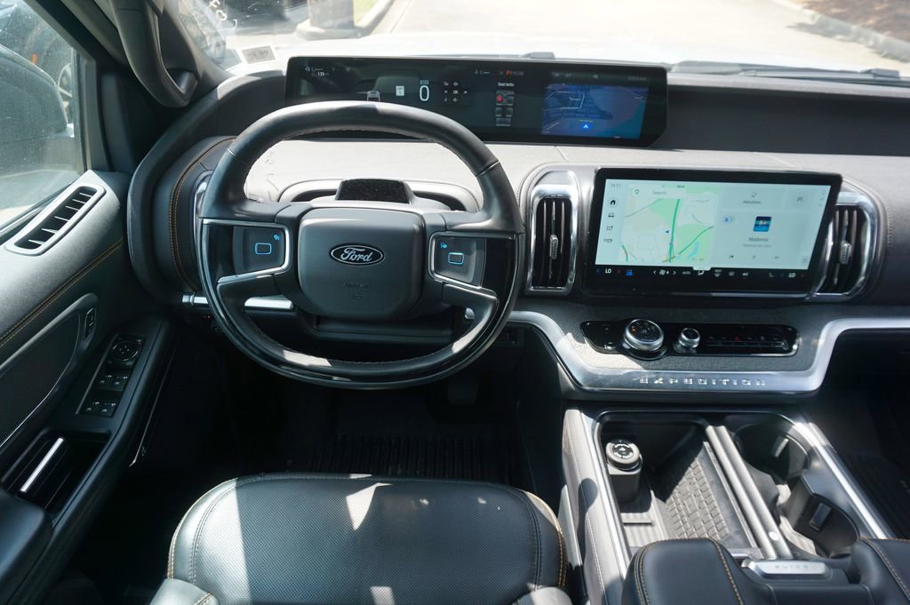 Used 2025 Ford Expedition Tremor AWD/4WD image 6