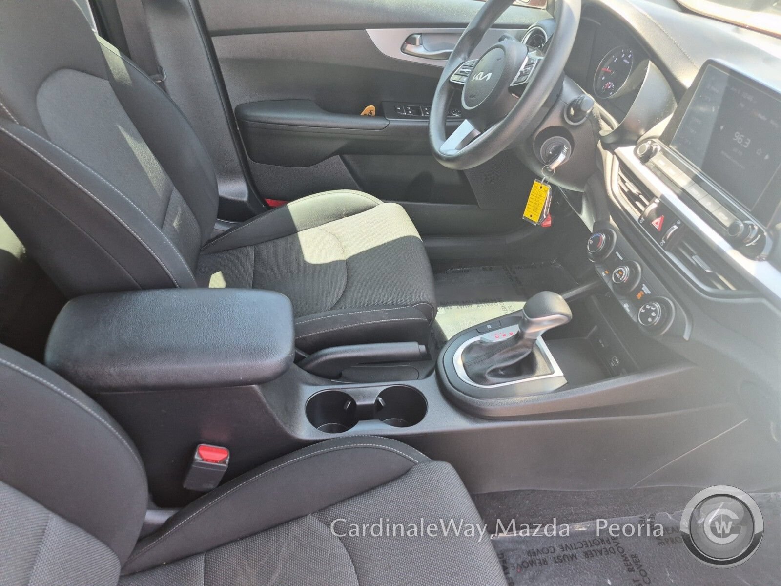 Used 2022 Kia Forte LXS FWD image 17