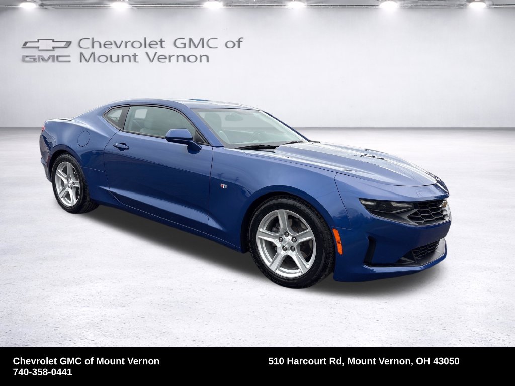 Used 2021 Chevrolet Camaro LT RWD image 9