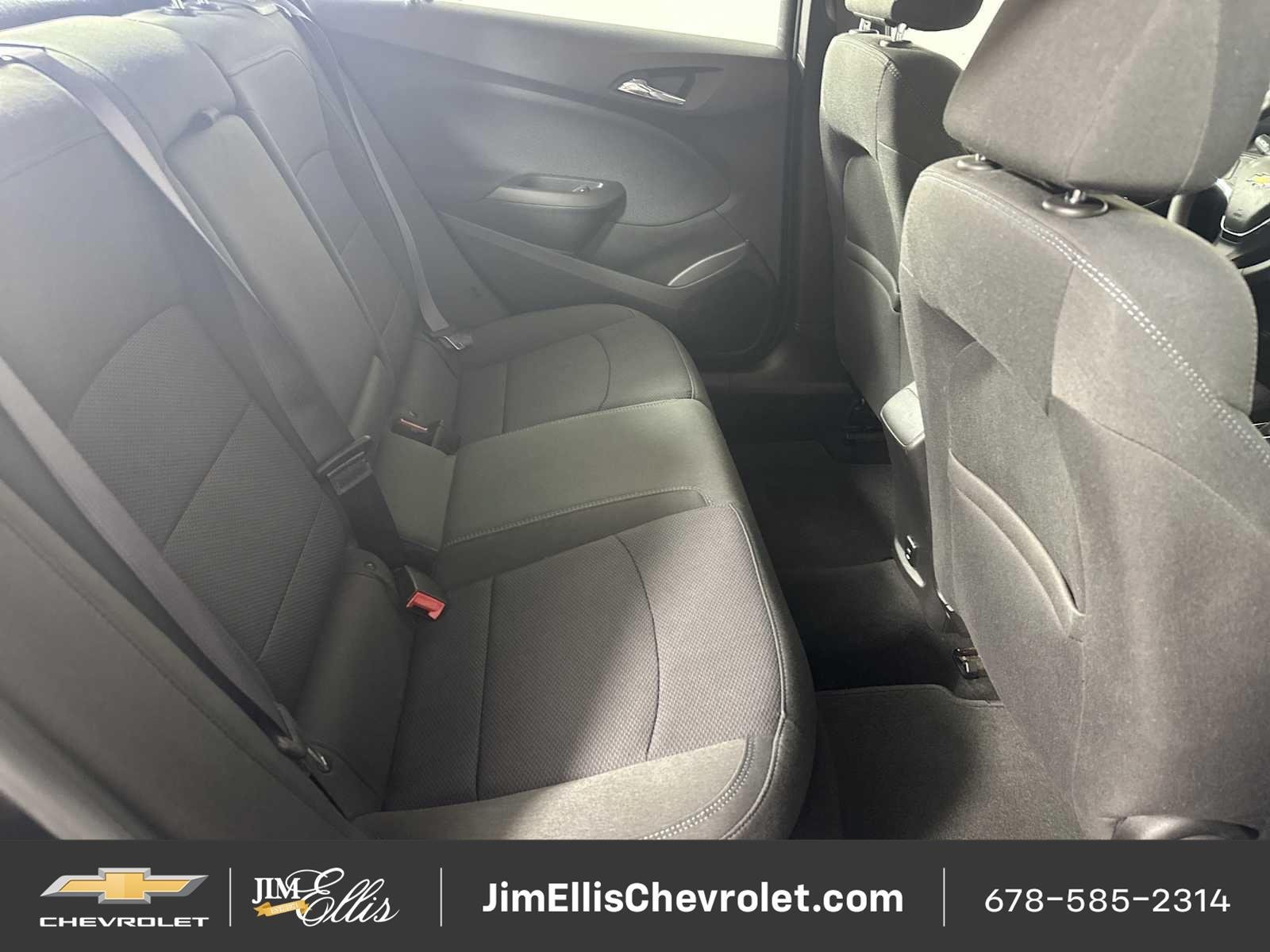 Used 2017 Chevrolet Cruze LT w/ Convenience Package FWD image 18