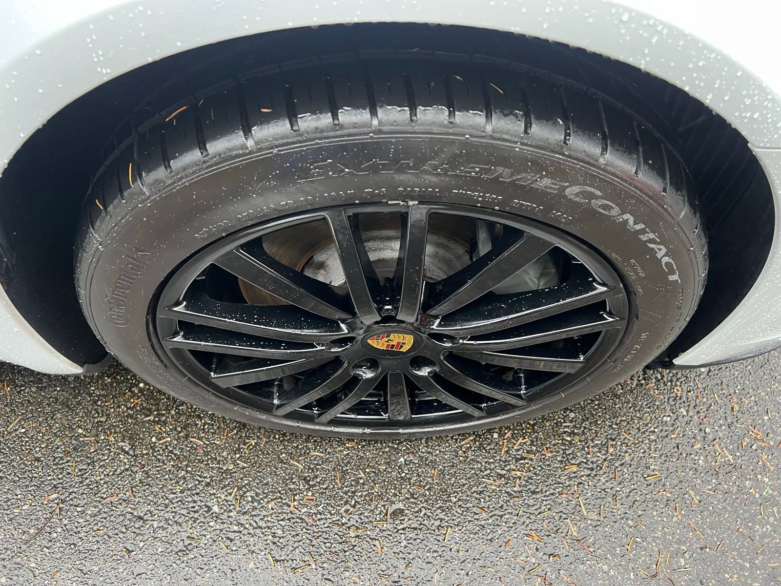 Used 2018 Porsche Panamera 4S image 13