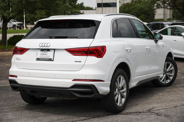 Used 2025 Audi Q3 2.0T Premium AWD/4WD image 15