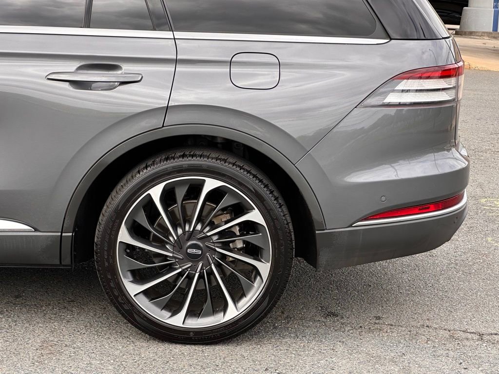 Used 2023 Lincoln Aviator Reserve w/ Equipment Group 201A image 42