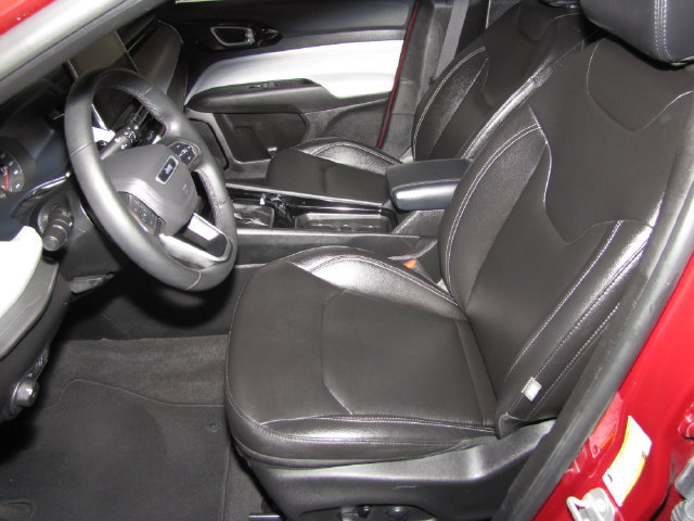 Used 2025 Jeep Compass Limited AWD/4WD image 32