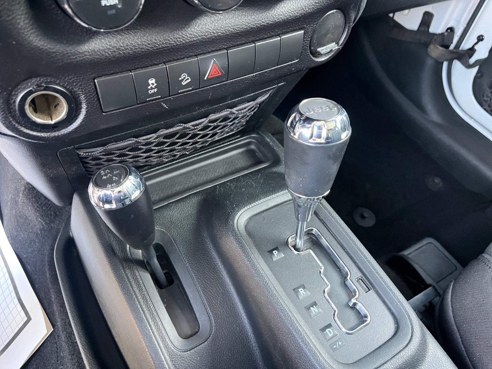 Certified 2018 Jeep Wrangler Sport image 29