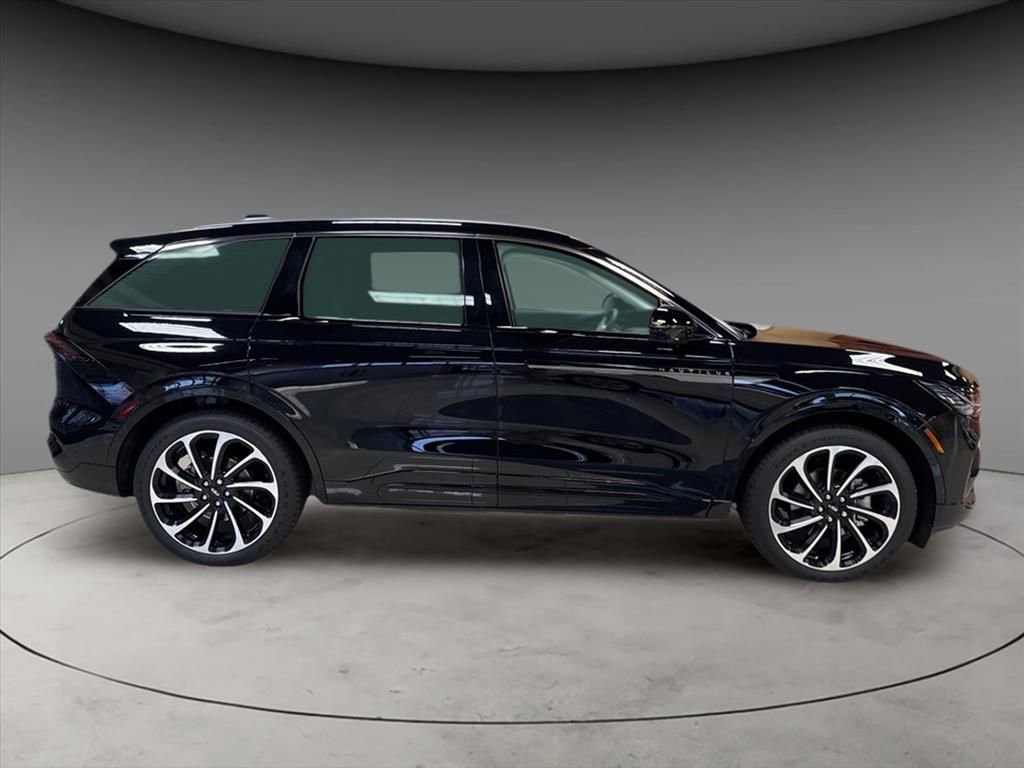 New 2025 Lincoln Nautilus Black Label AWD/4WD image 3