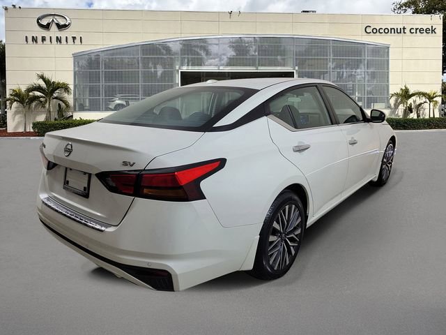 Used 2023 Nissan Altima 2.5 SV FWD image 4