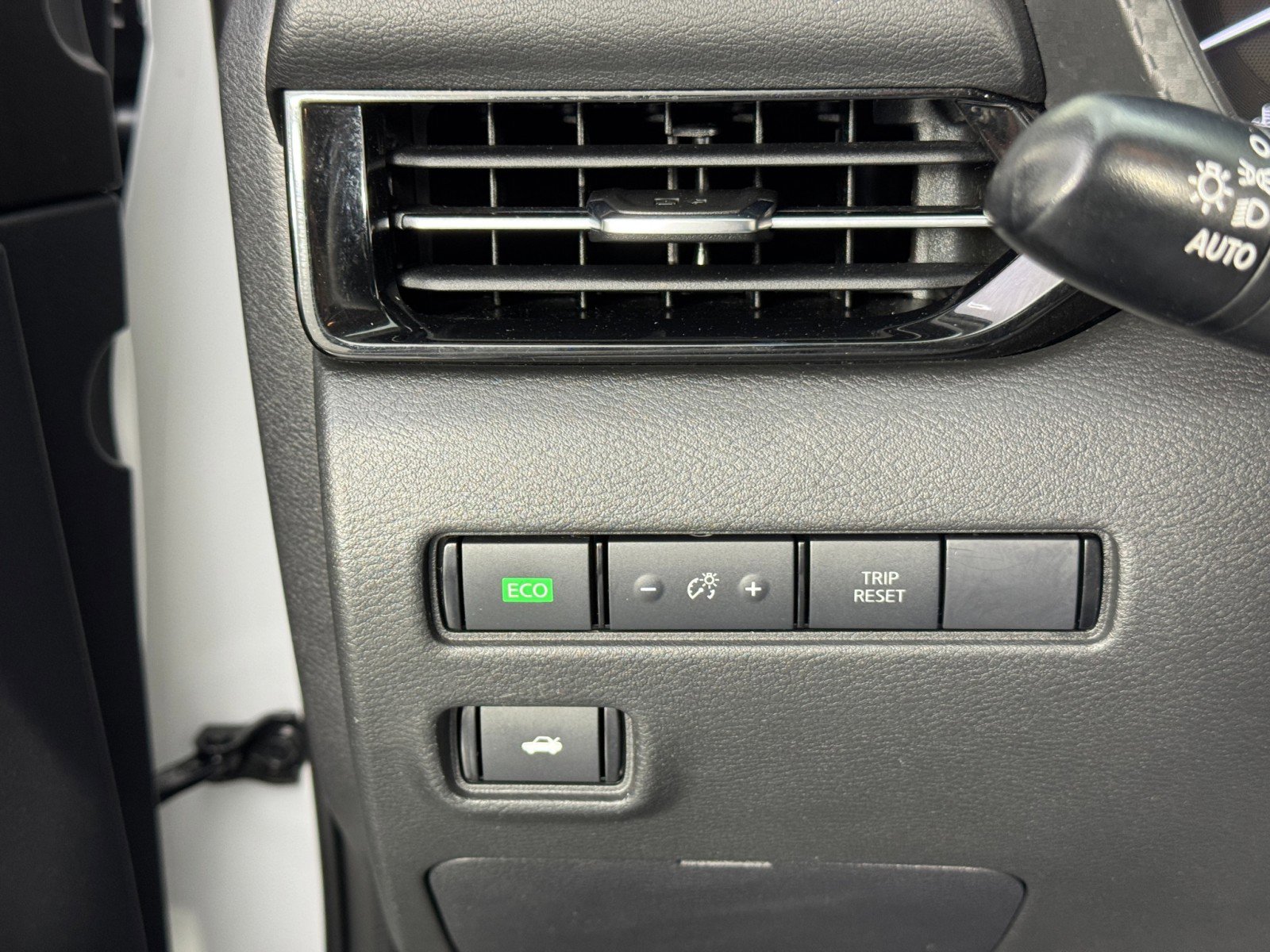 Used 2020 Nissan Sentra S image 16