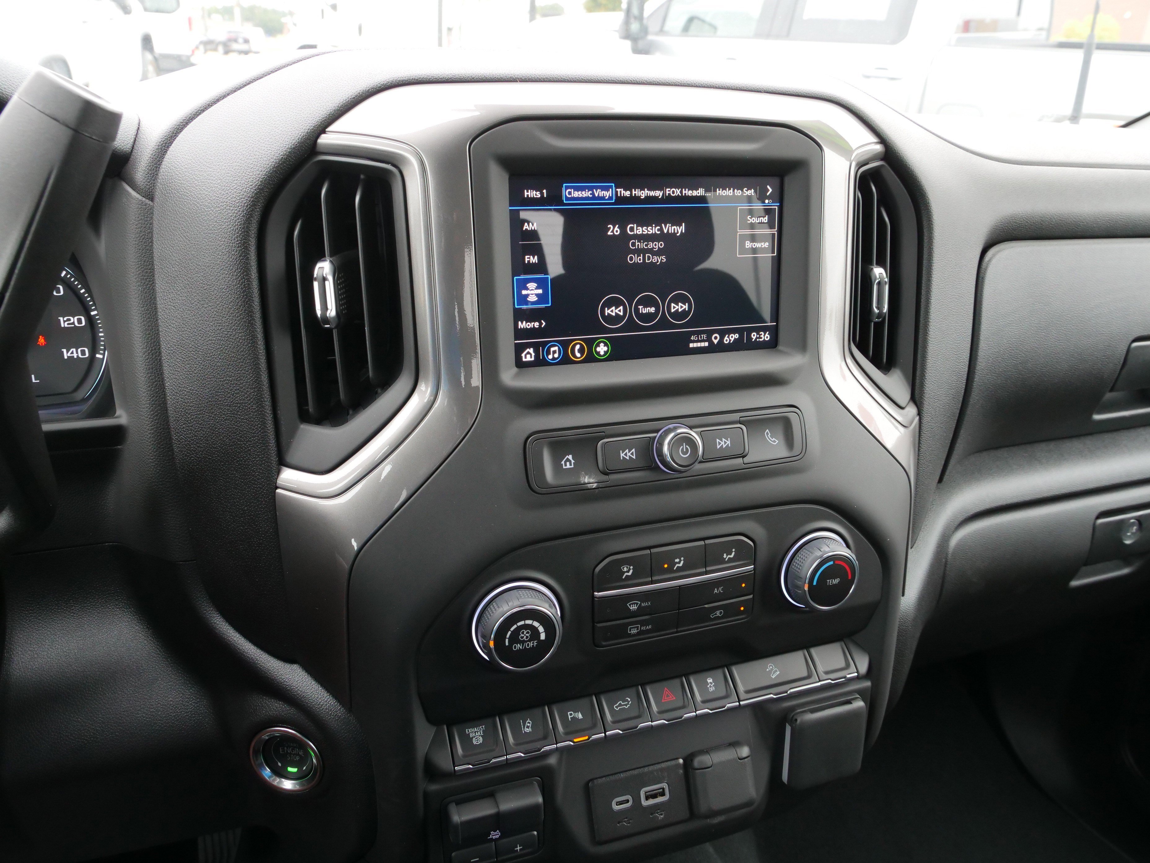 New 2025 Chevrolet Silverado 2500 Custom w/ Custom Value Package image 25