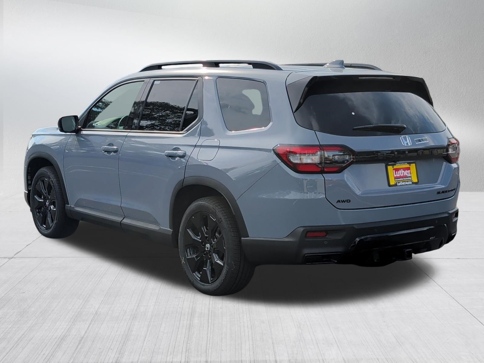New 2026 Honda Pilot Black Edition image 5