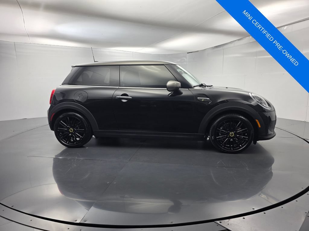 Used 2024 MINI Cooper SE FWD image 3