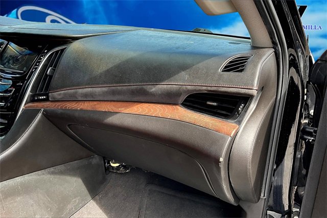 Used 2015 Cadillac Escalade Premium image 14