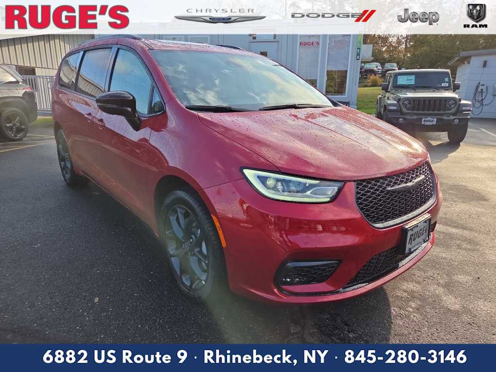 New 2026 Chrysler Pacifica Limited w/ S Appearance Package