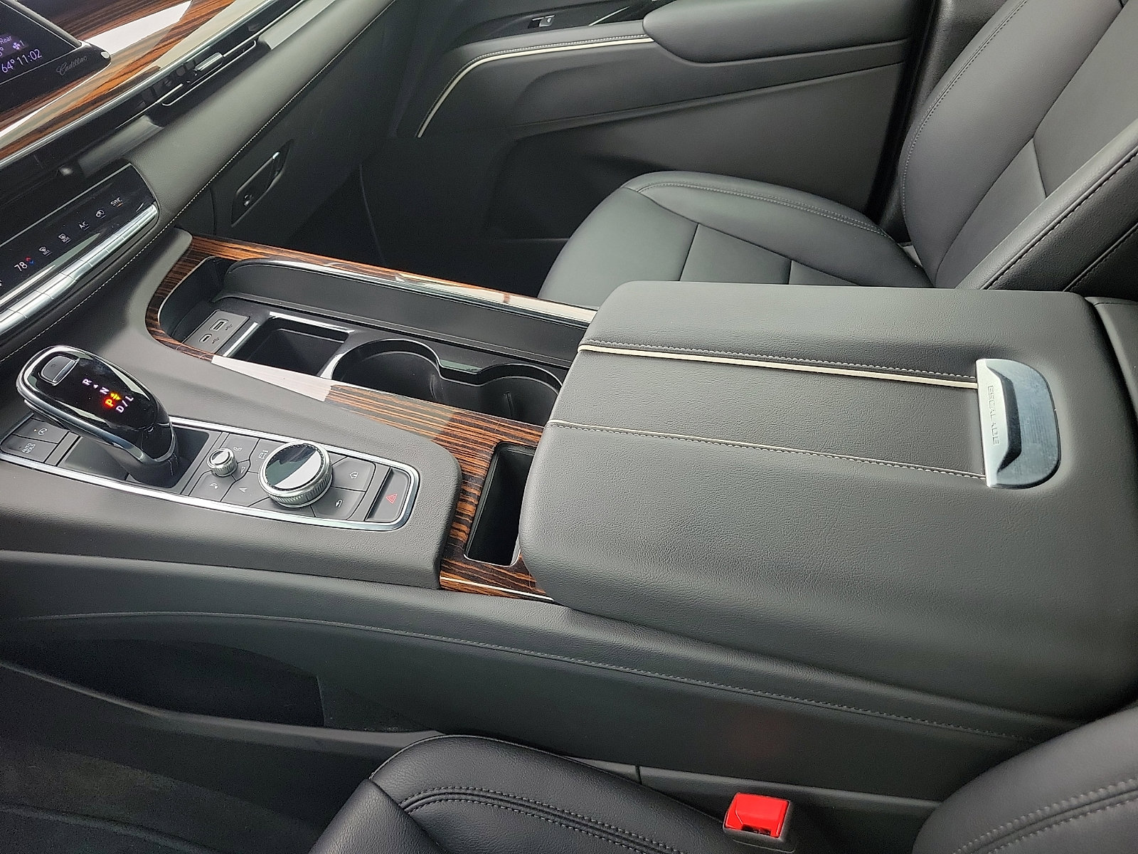 Used 2022 Cadillac Escalade ESV Luxury image 20