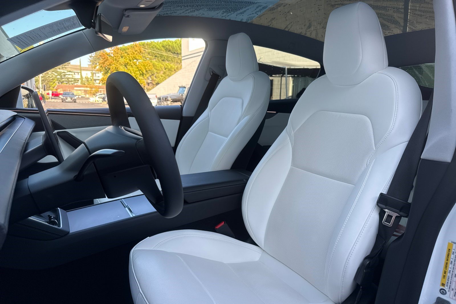 Used 2026 Tesla Model Y Long Range AWD/4WD image 5